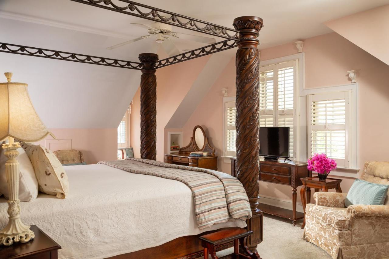 White Doe Inn Bed & Breakfast Manteo Exterior photo