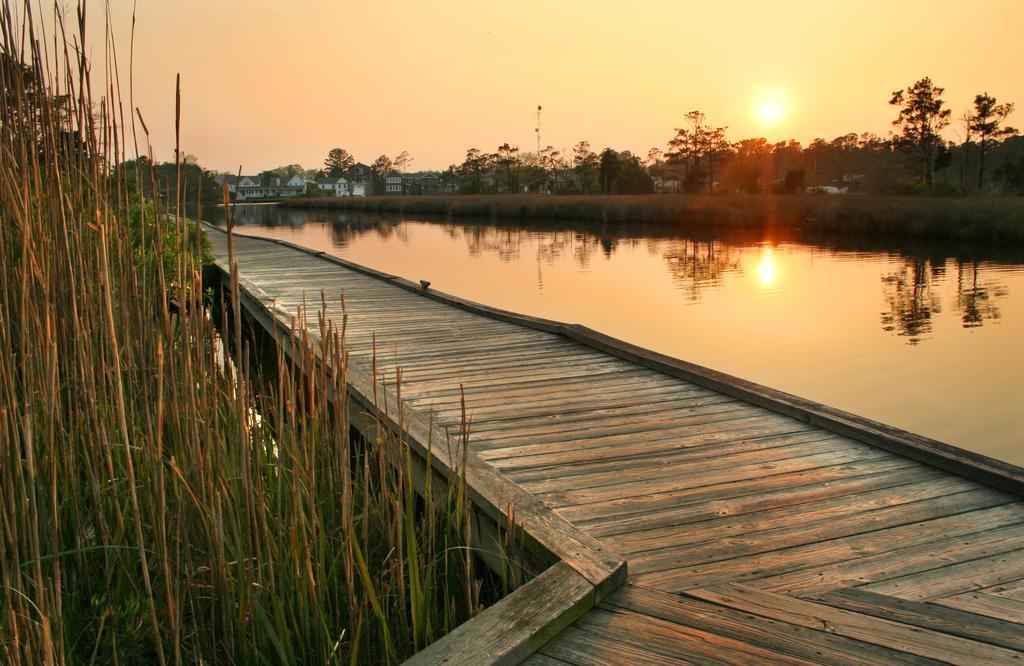 White Doe Inn Bed & Breakfast Manteo Exterior photo