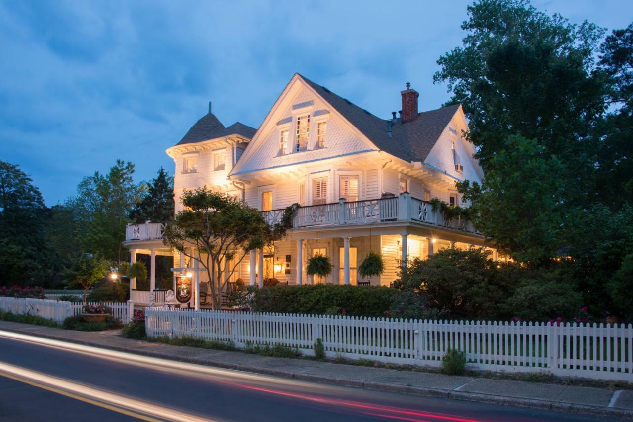 White Doe Inn Bed & Breakfast Manteo Exterior photo