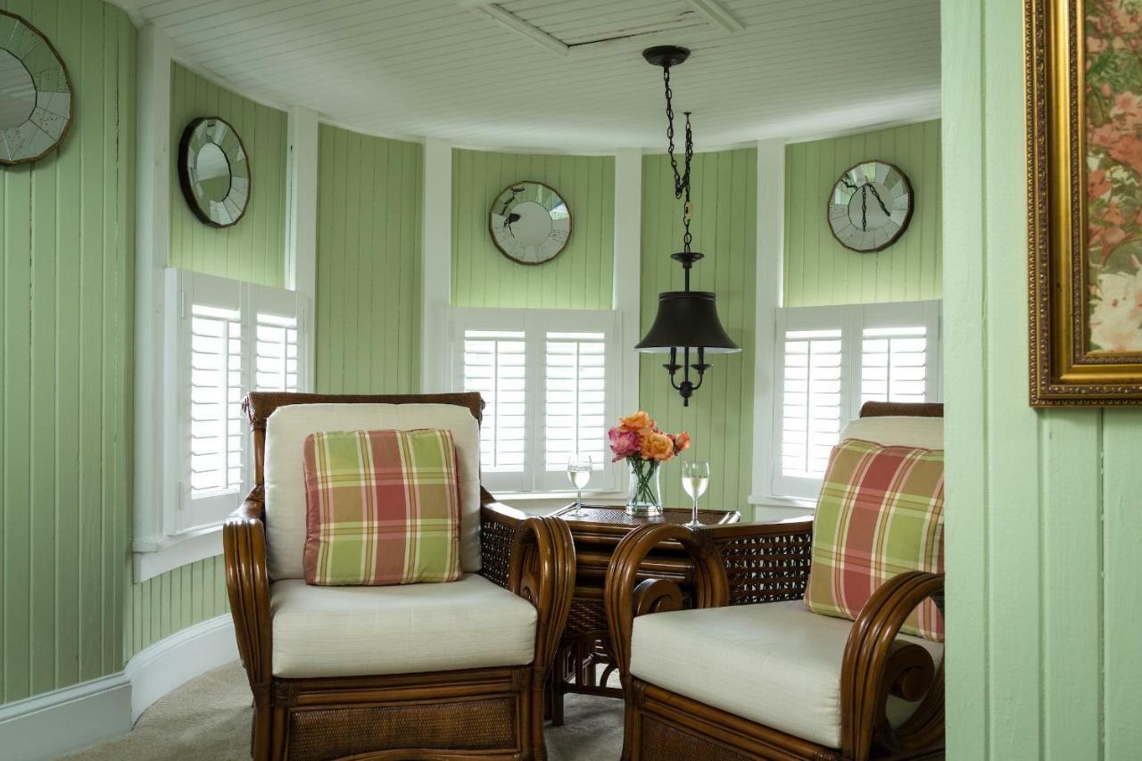 White Doe Inn Bed & Breakfast Manteo Exterior photo